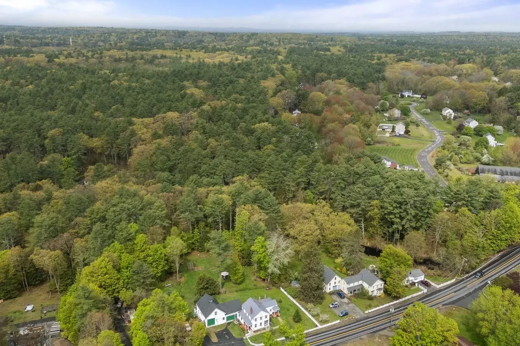 6 Mammoth Road Windham NH 03087