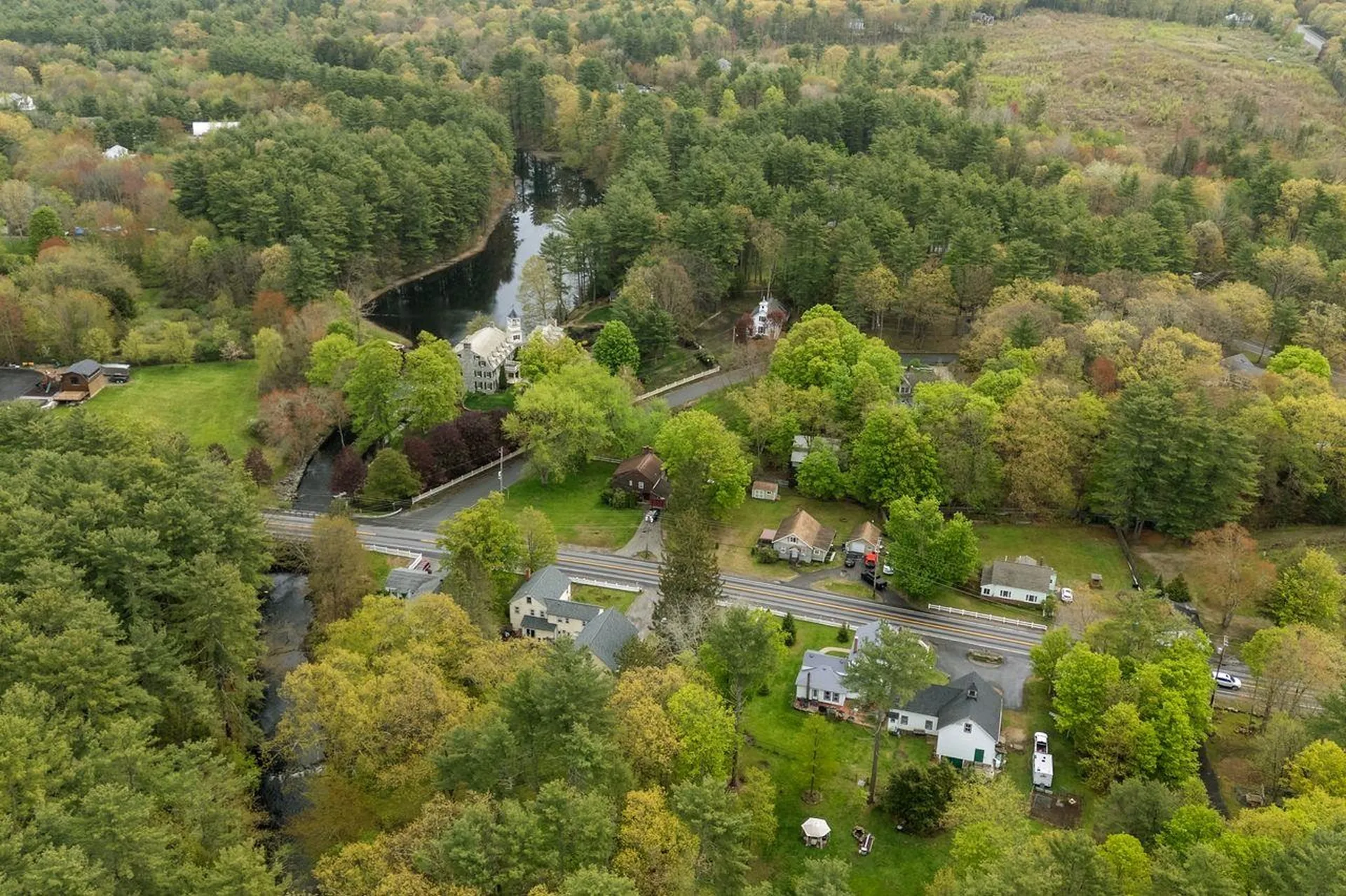 6 Mammoth Road Windham NH 03087