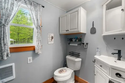 6 Mammoth Road Windham NH 03087