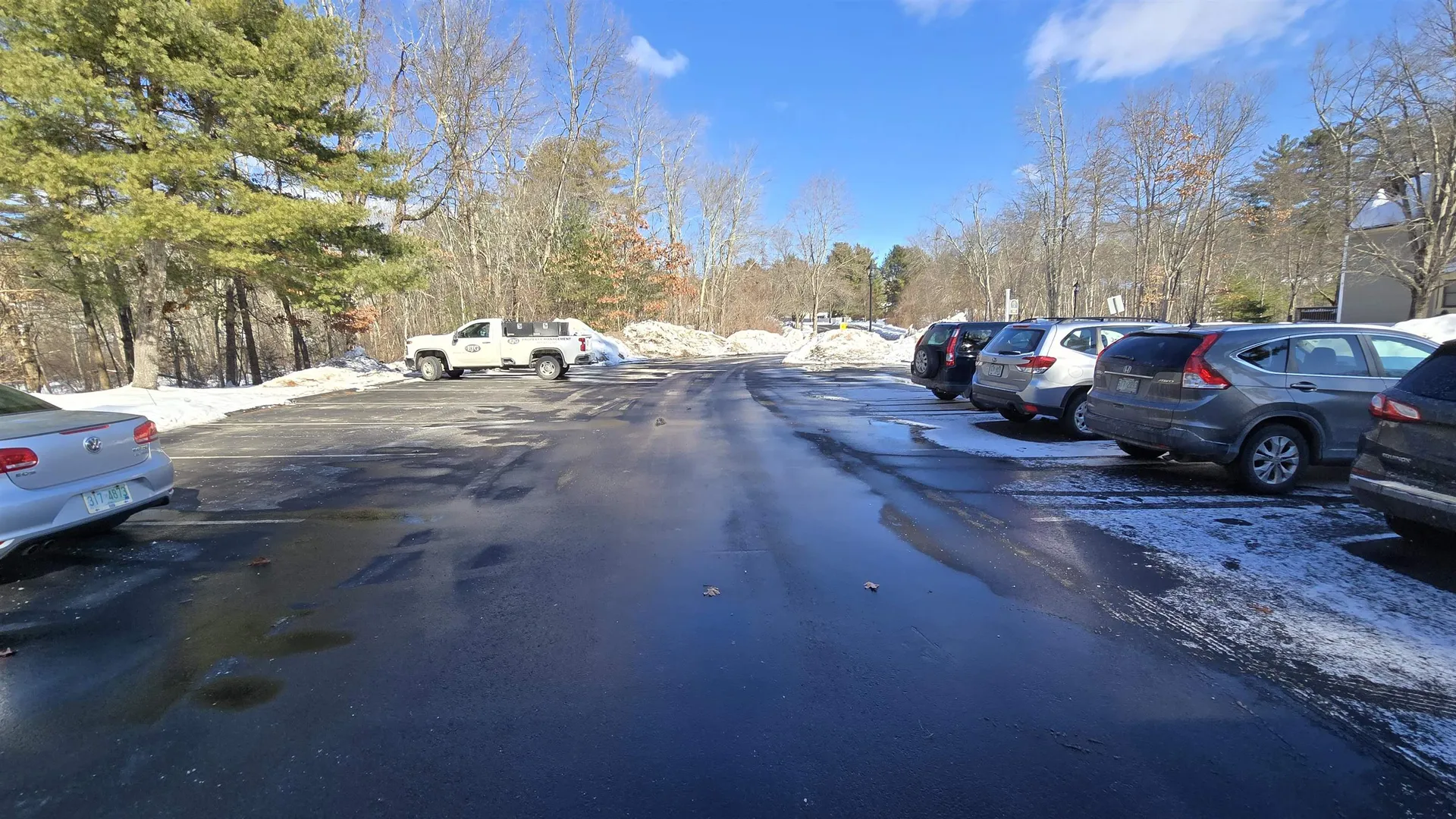 3 Bartemus Trail Nashua NH 03063