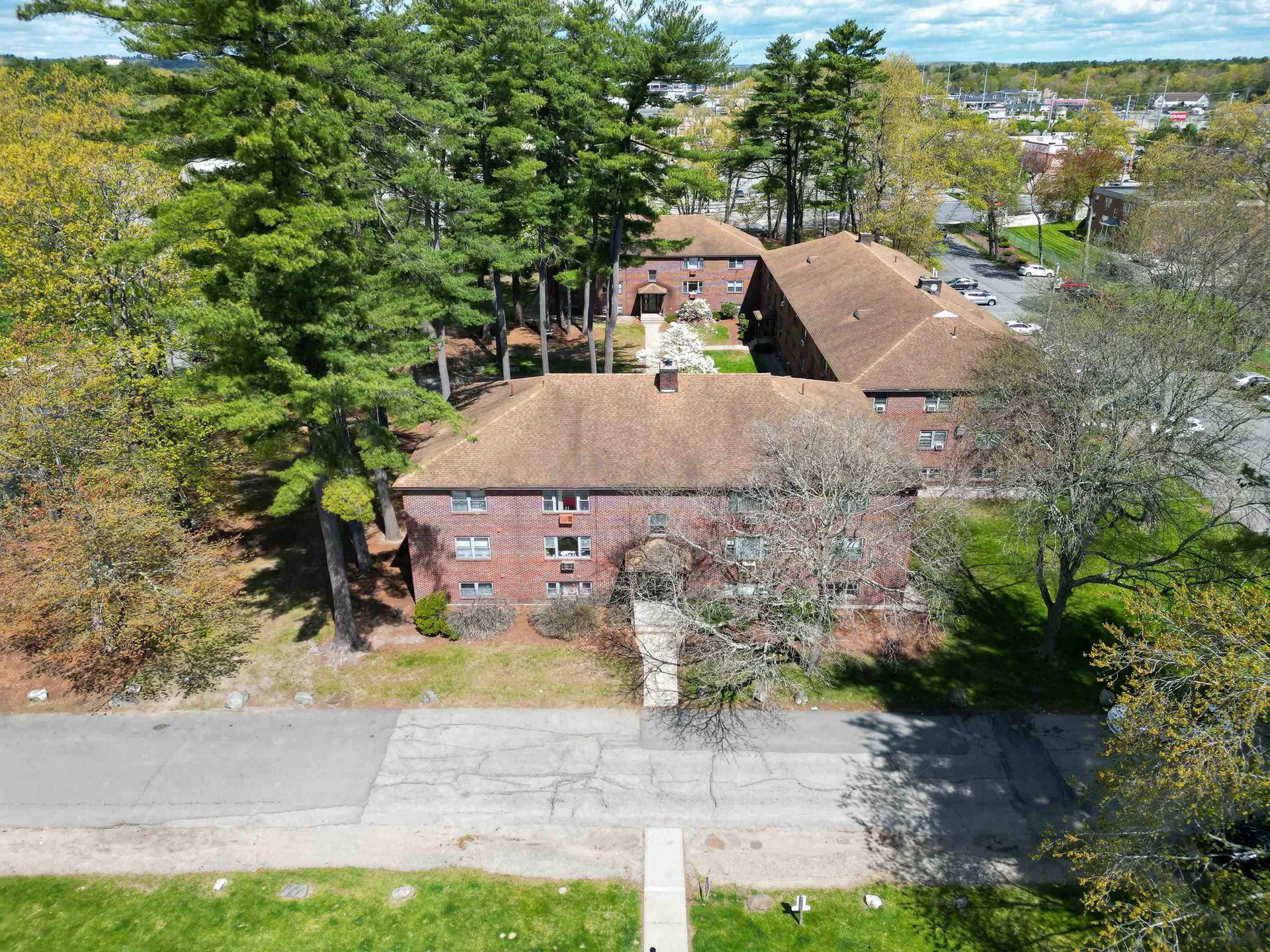 4 Brook Road Salem NH 03079