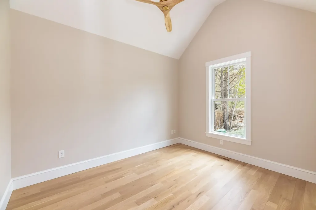 18 Solace Pointe Road Meredith NH 03253