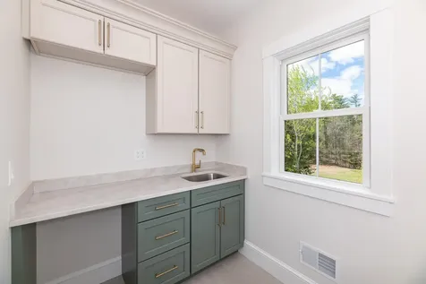18 Solace Pointe Road Meredith NH 03253