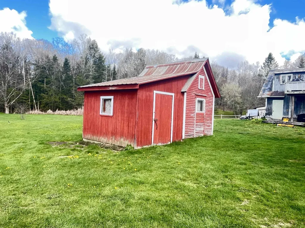 22 Church Street Burke VT 05871