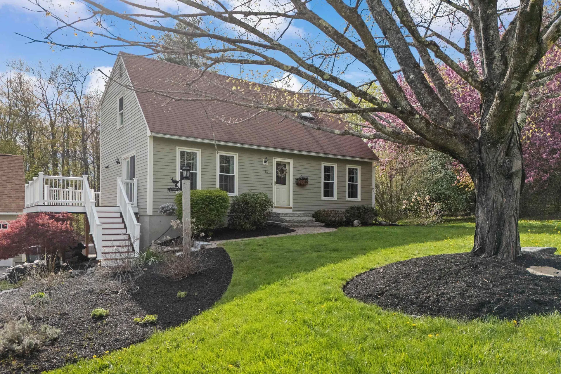 14 Weaver Place Weare NH 03281