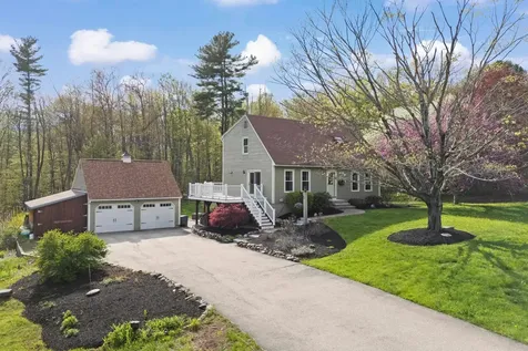 14 Weaver Place Weare NH 03281