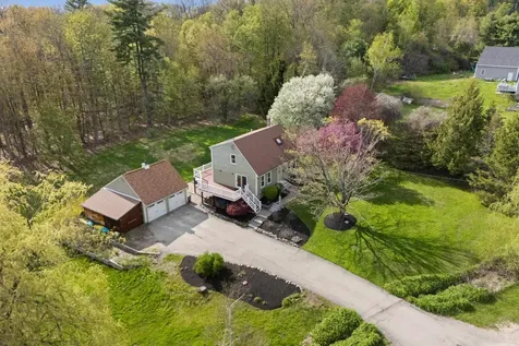 14 Weaver Place Weare NH 03281
