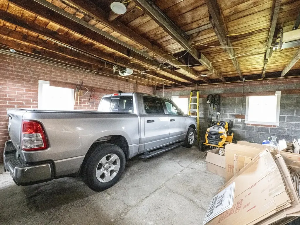5506 St. George Road Williston VT 05495