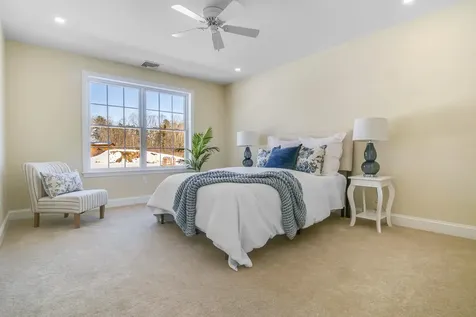 15B Violette Drive Epping NH 03042