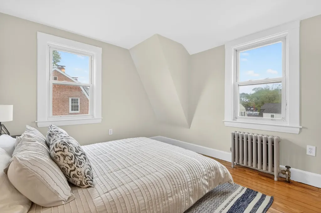 47 Concord Way Portsmouth NH 03801