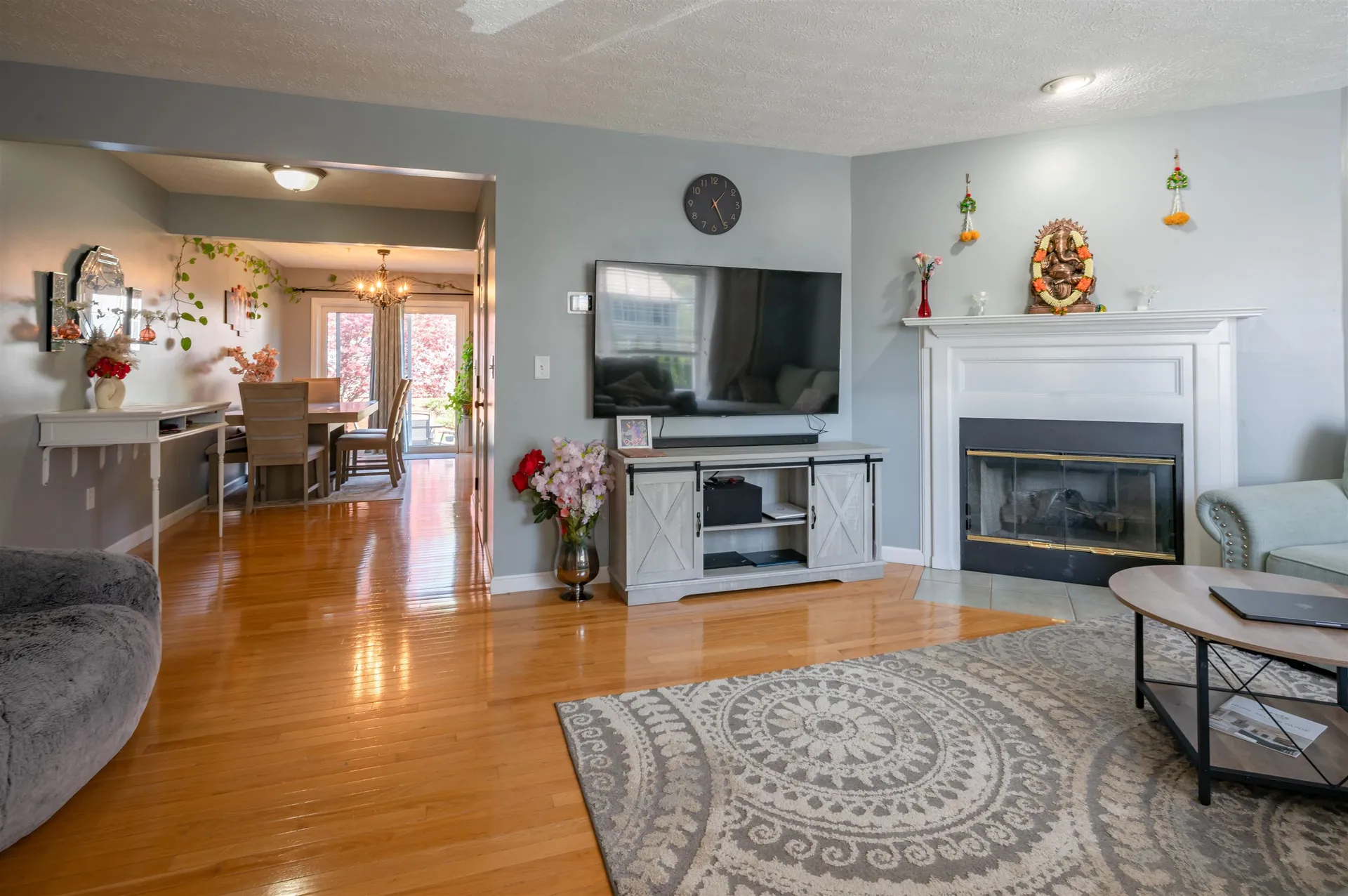 17 Georgetown Drive Nashua NH 03062