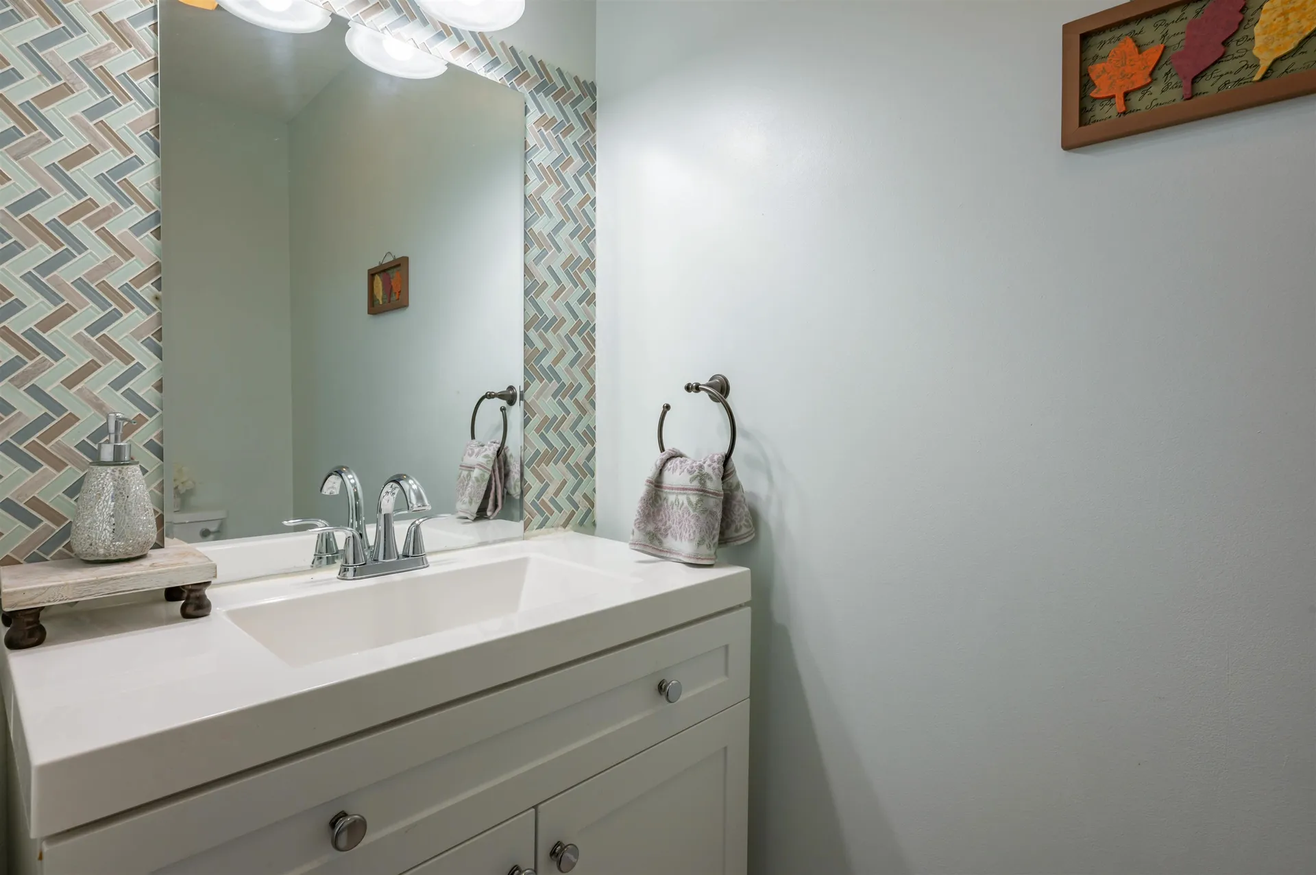 17 Georgetown Drive Nashua NH 03062