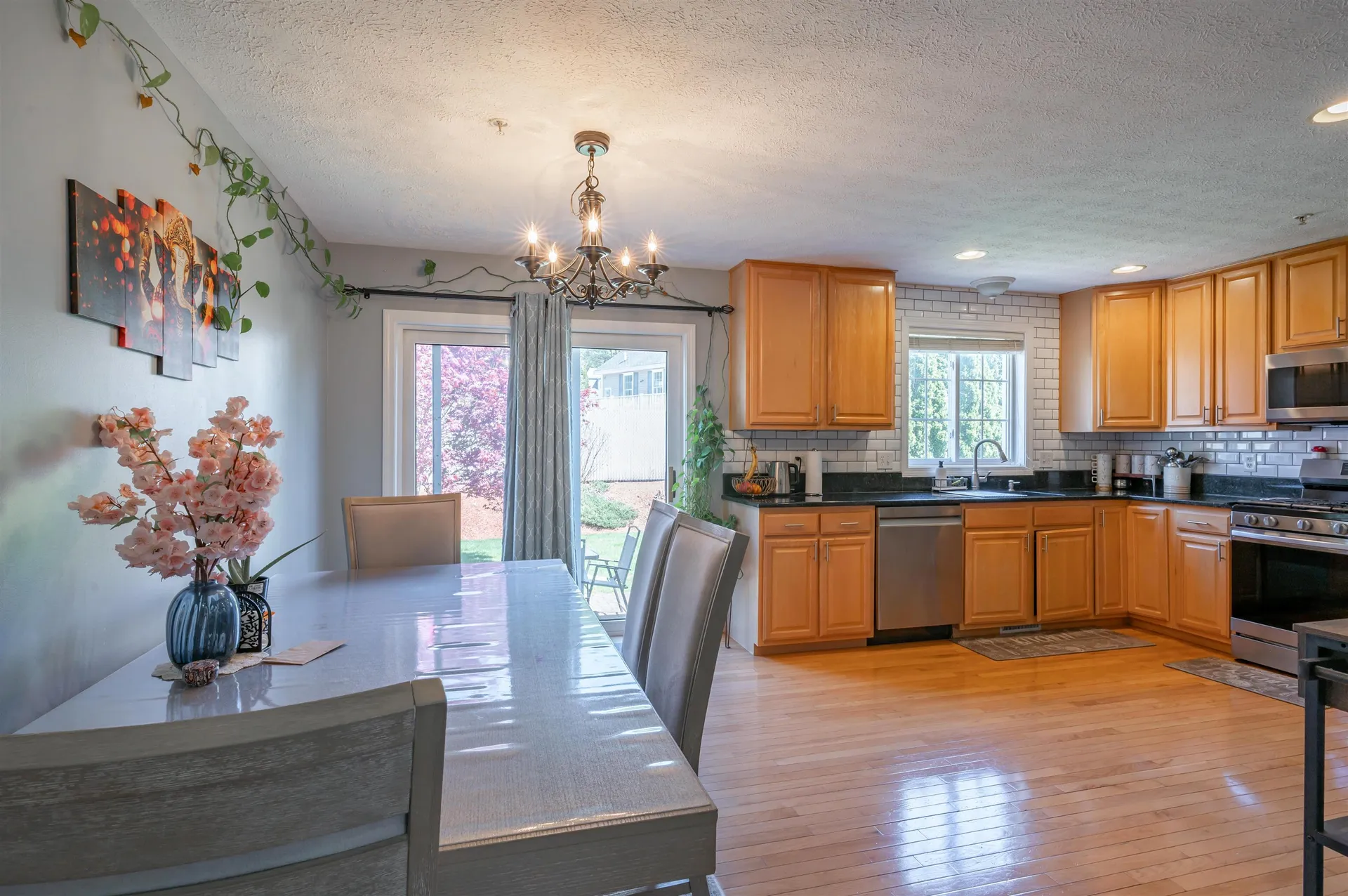 17 Georgetown Drive Nashua NH 03062