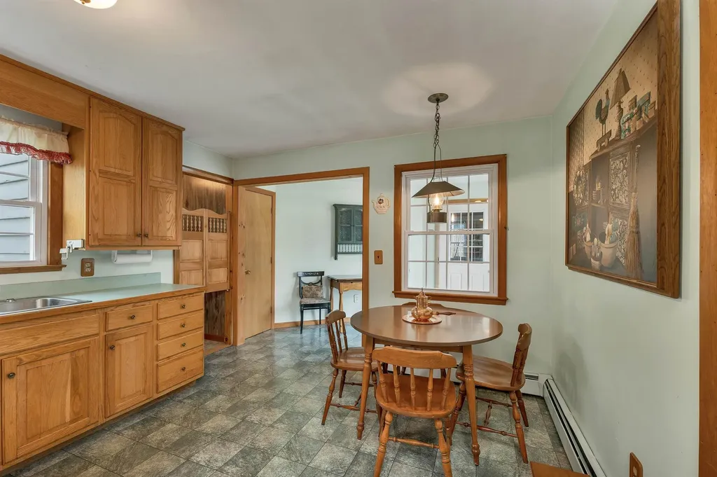 5 Meadow Drive Alton NH 03809