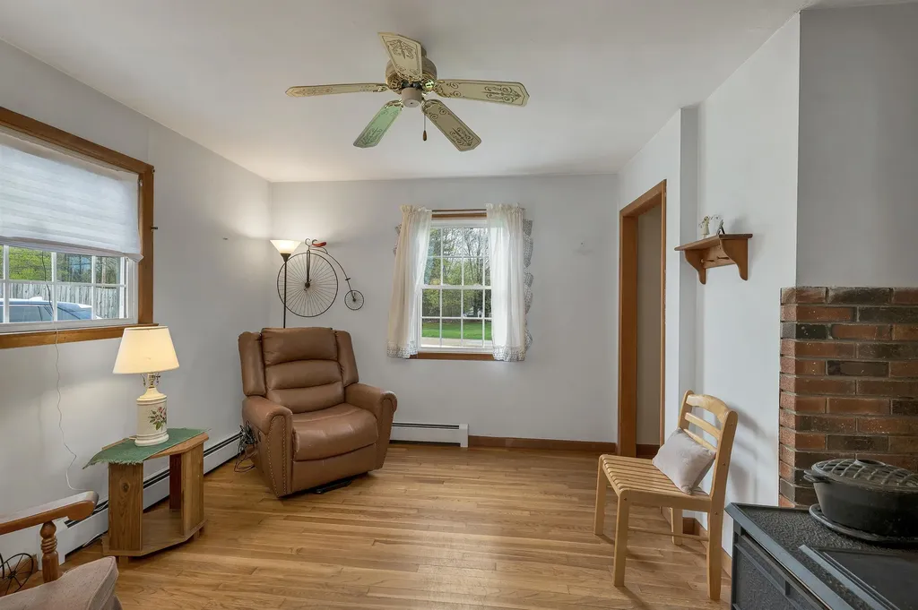 5 Meadow Drive Alton NH 03809