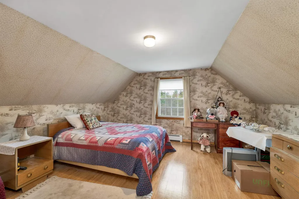 5 Meadow Drive Alton NH 03809