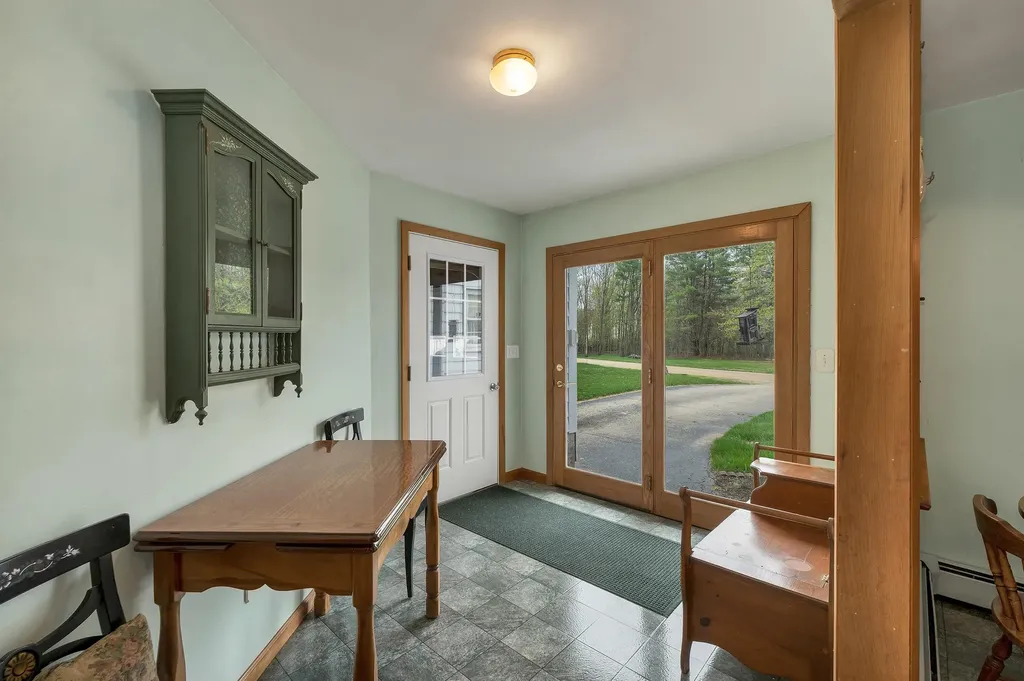 5 Meadow Drive Alton NH 03809