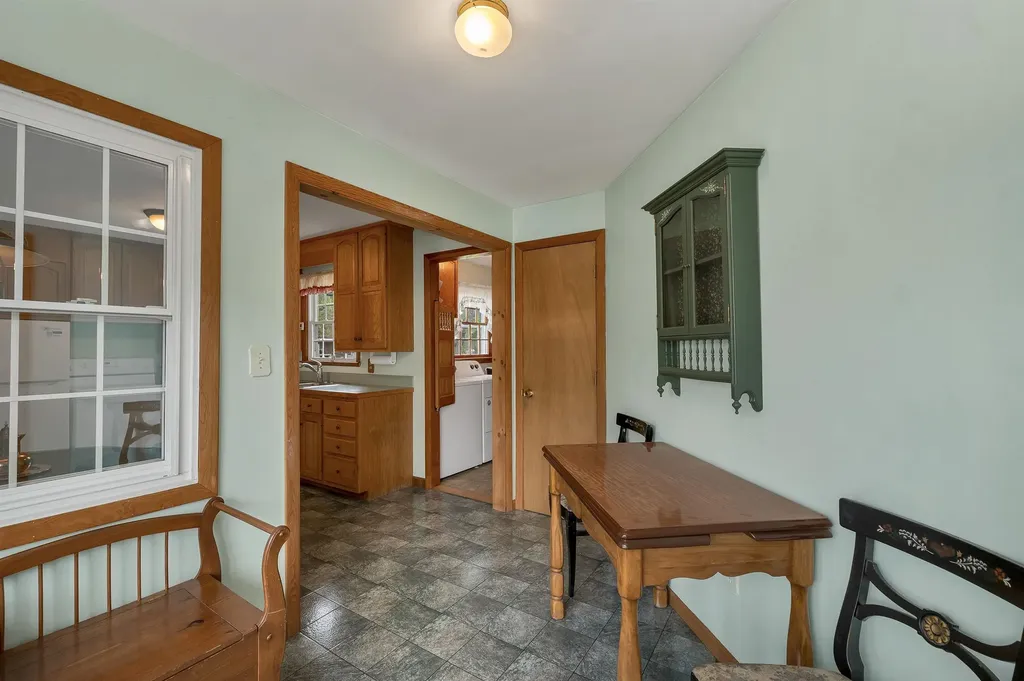 5 Meadow Drive Alton NH 03809