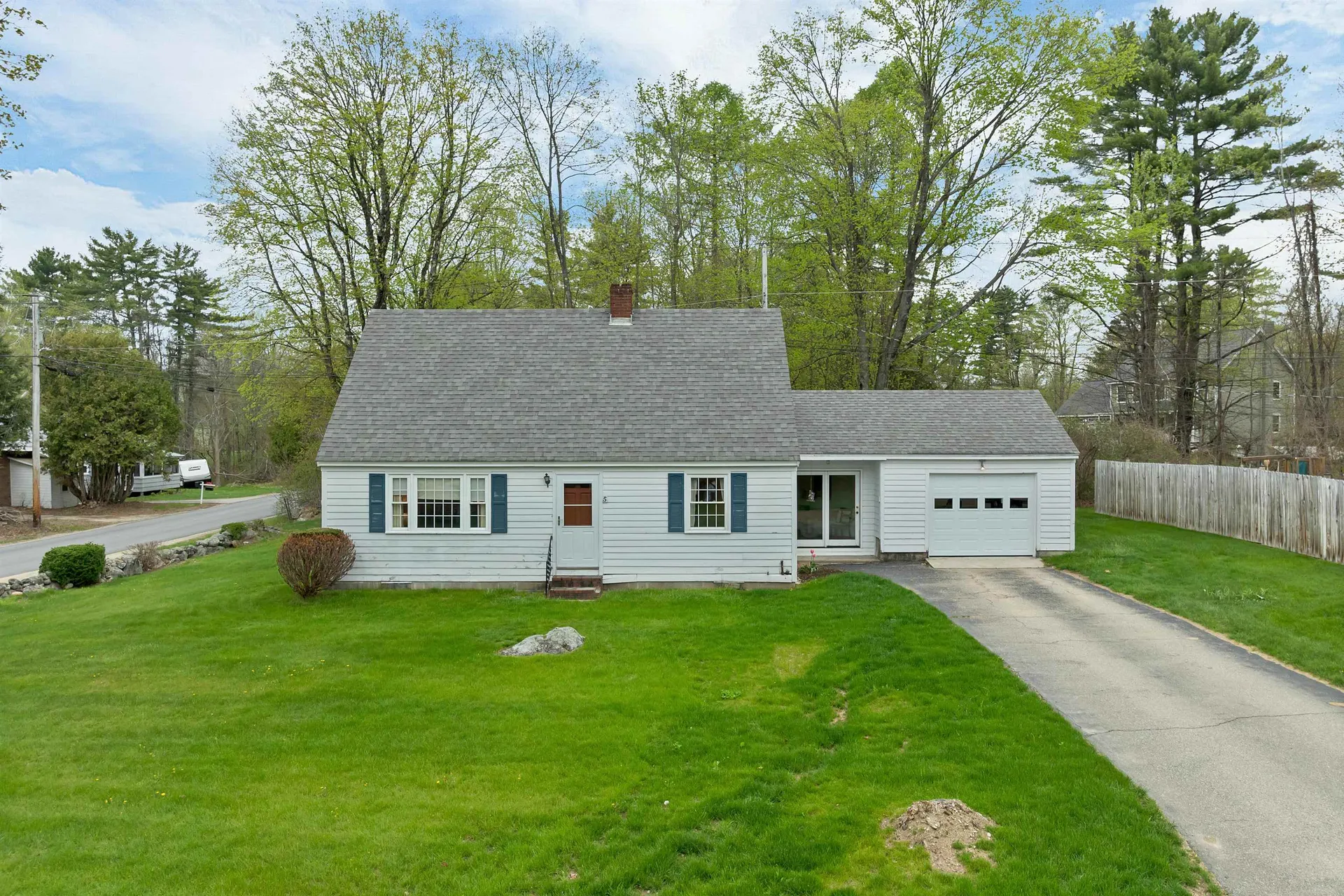 5 Meadow Drive Alton NH 03809