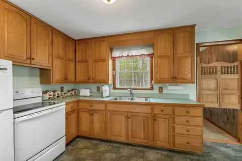 5 Meadow Drive Alton NH 03809