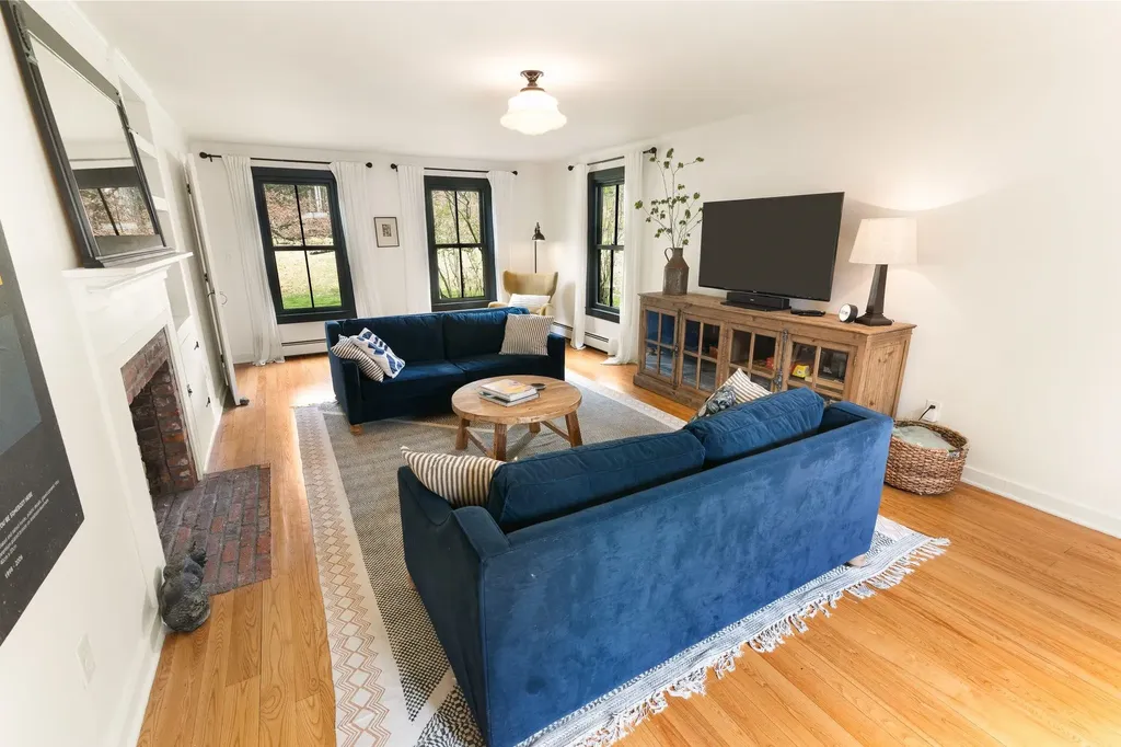 390 Pleasant Valley Road Brattleboro VT 05301
