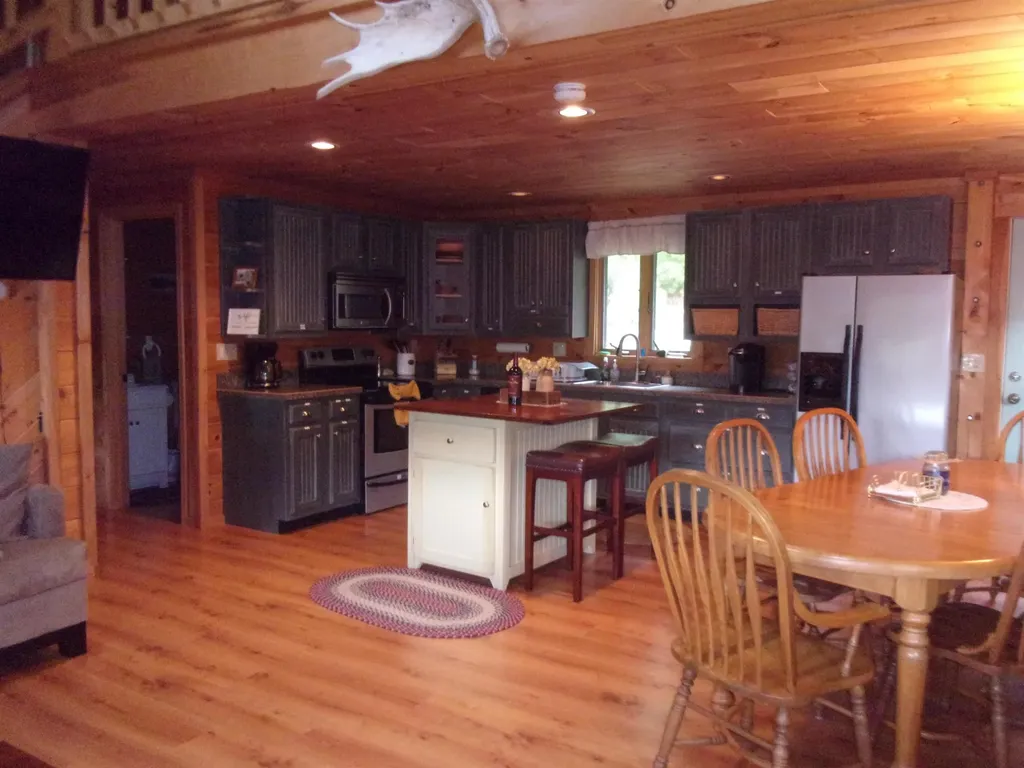 6 True Lane Thornton NH 03285