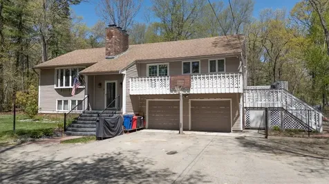 6 Maple Street Windham NH 03087