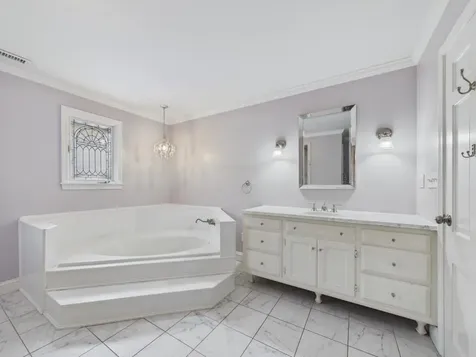 6 Maple Street Windham NH 03087