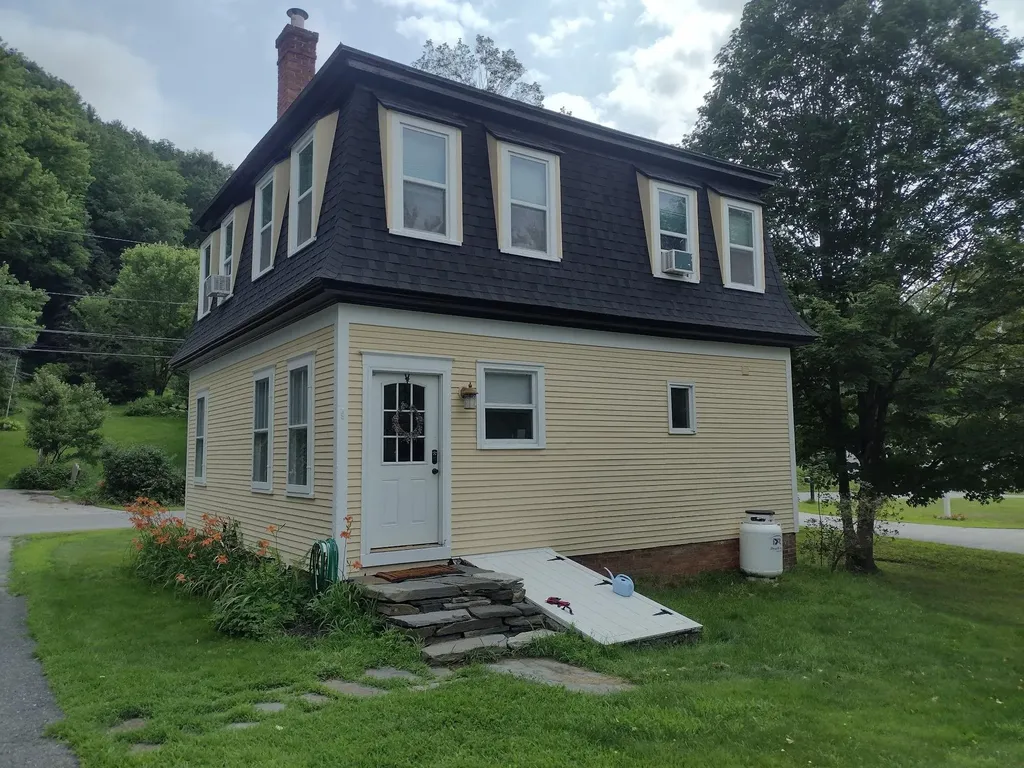 521 N Main Street Bethel VT 05032