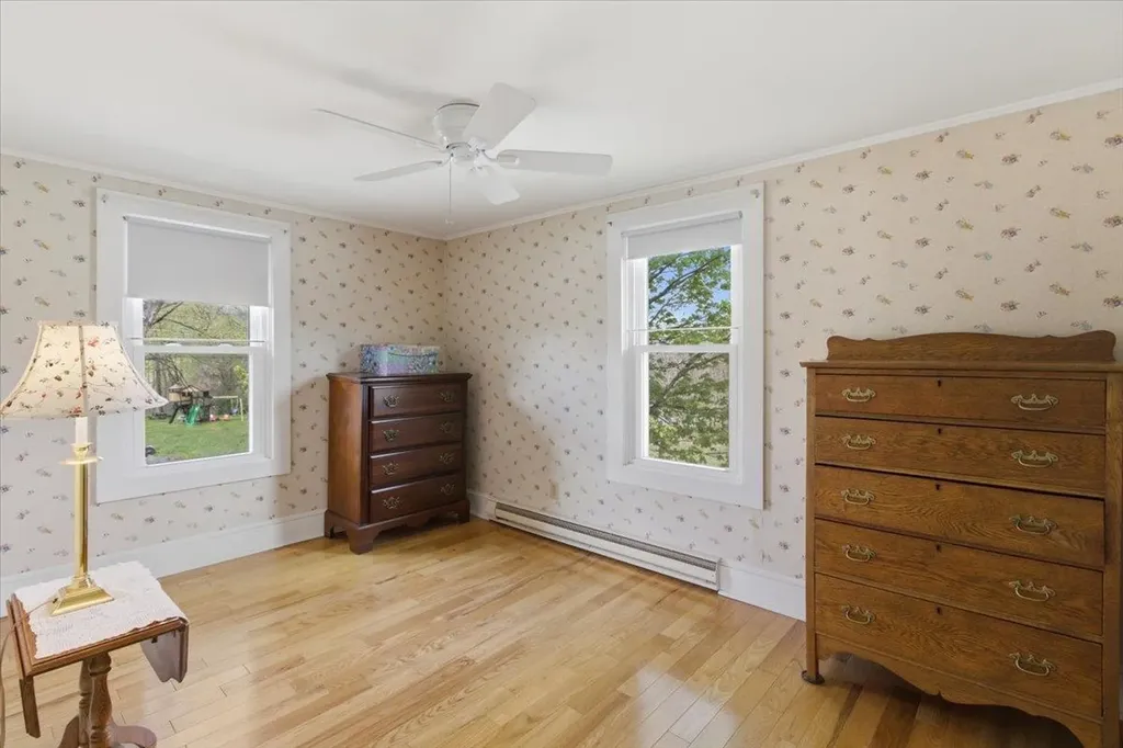 10 Cass Terrace Manchester VT 05255