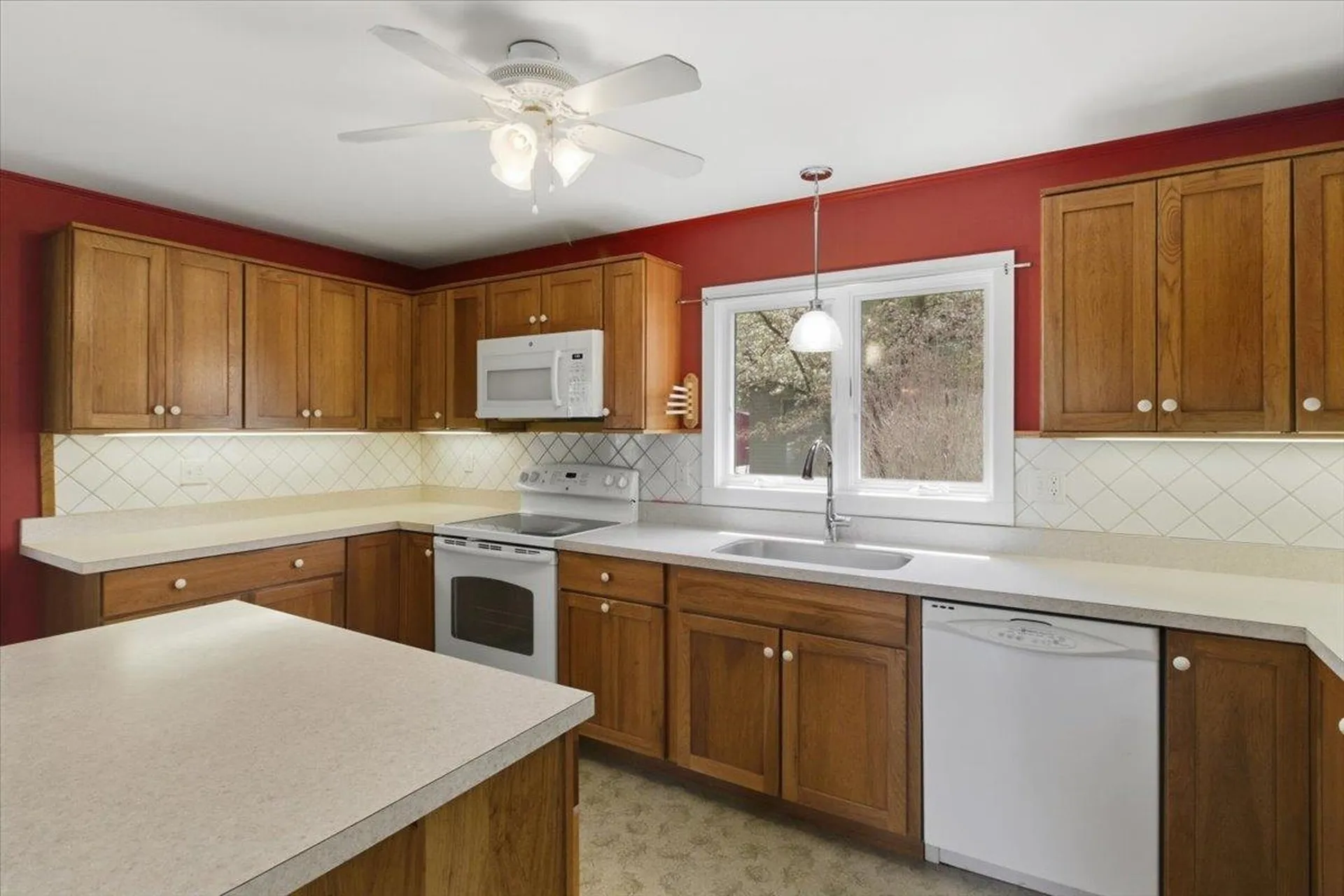 10 Cass Terrace Manchester VT 05255