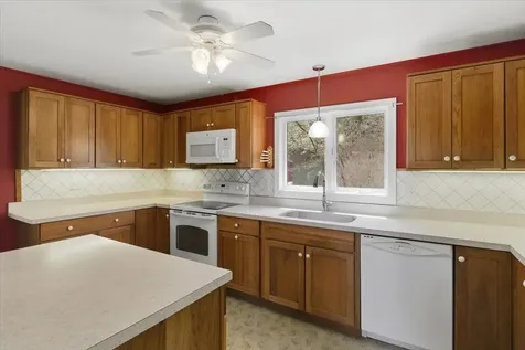 10 Cass Terrace Manchester VT 05255