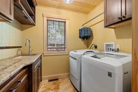 62 West Point Road Moultonborough NH 03254