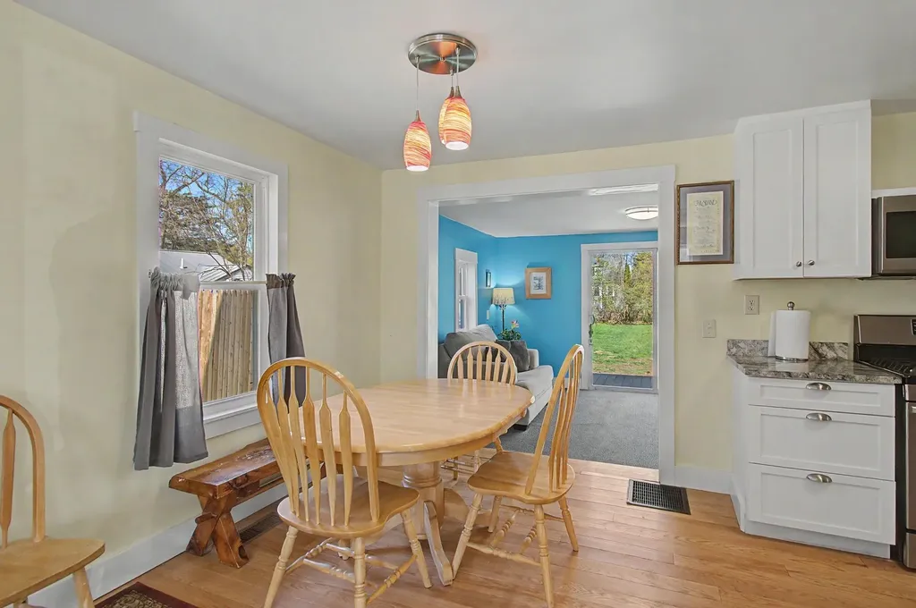 116 Woodbury Road Burlington VT 05401