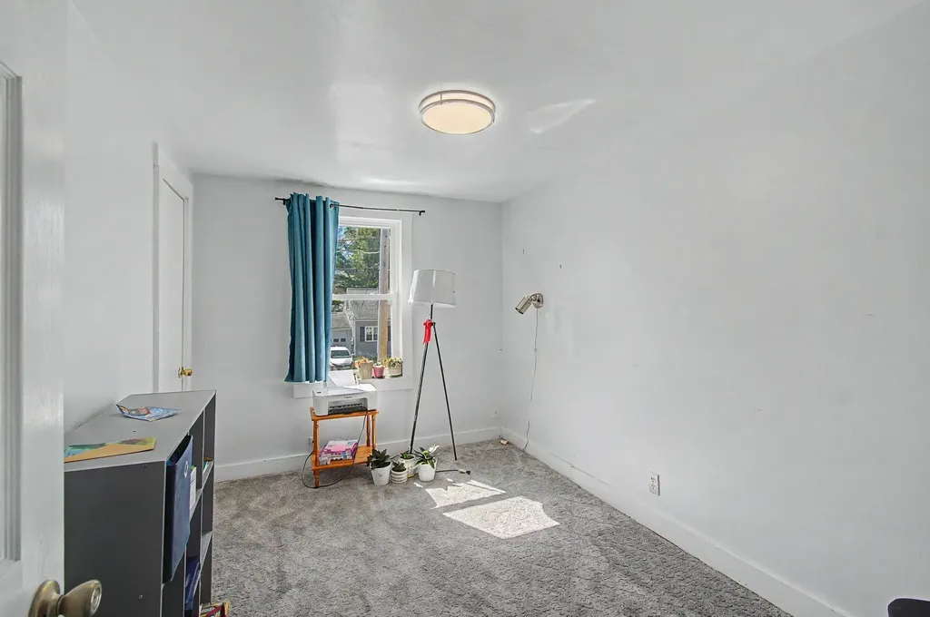 116 Woodbury Road Burlington VT 05401
