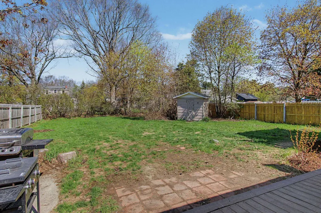 116 Woodbury Road Burlington VT 05401