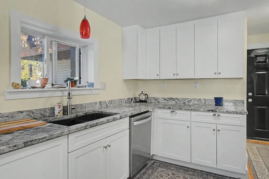 116 Woodbury Road Burlington VT 05401