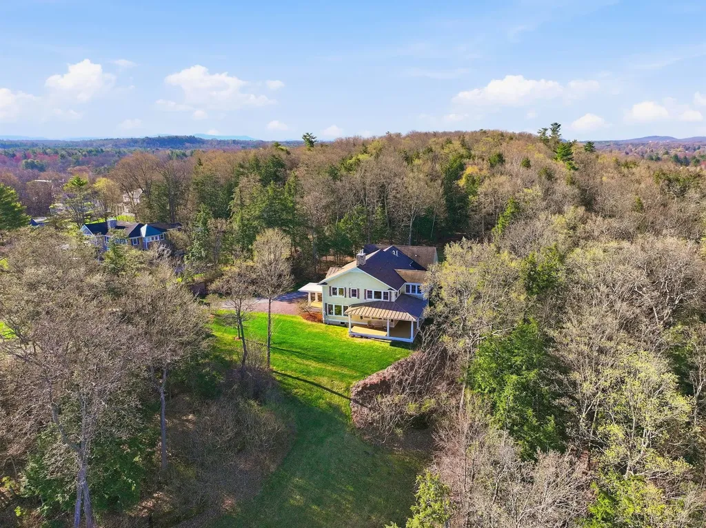 132 Point View Drive Shelburne VT 05482