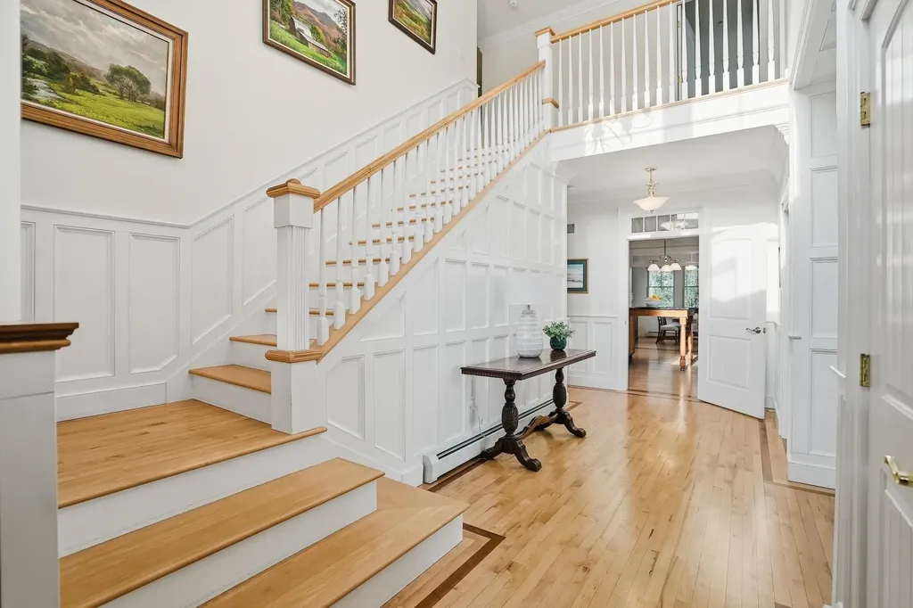 132 Point View Drive Shelburne VT 05482
