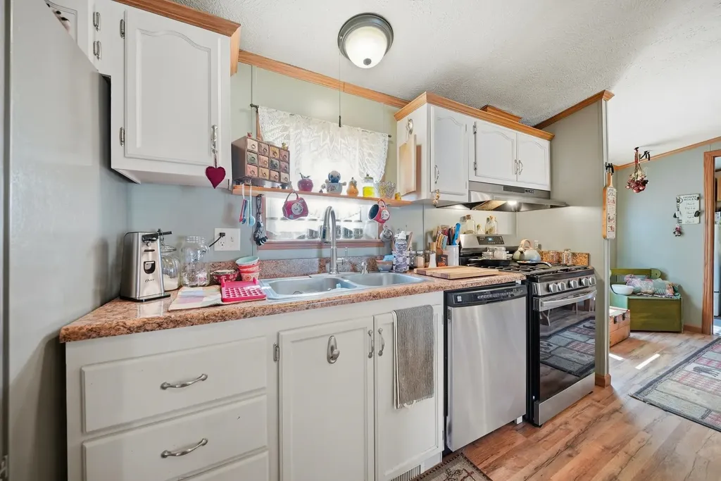 54 Old Ashby Road Greenville NH 03048