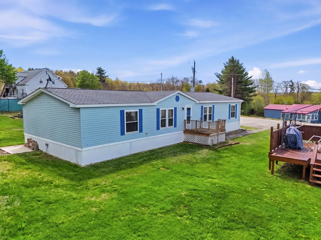 54 Old Ashby Road Greenville NH 03048