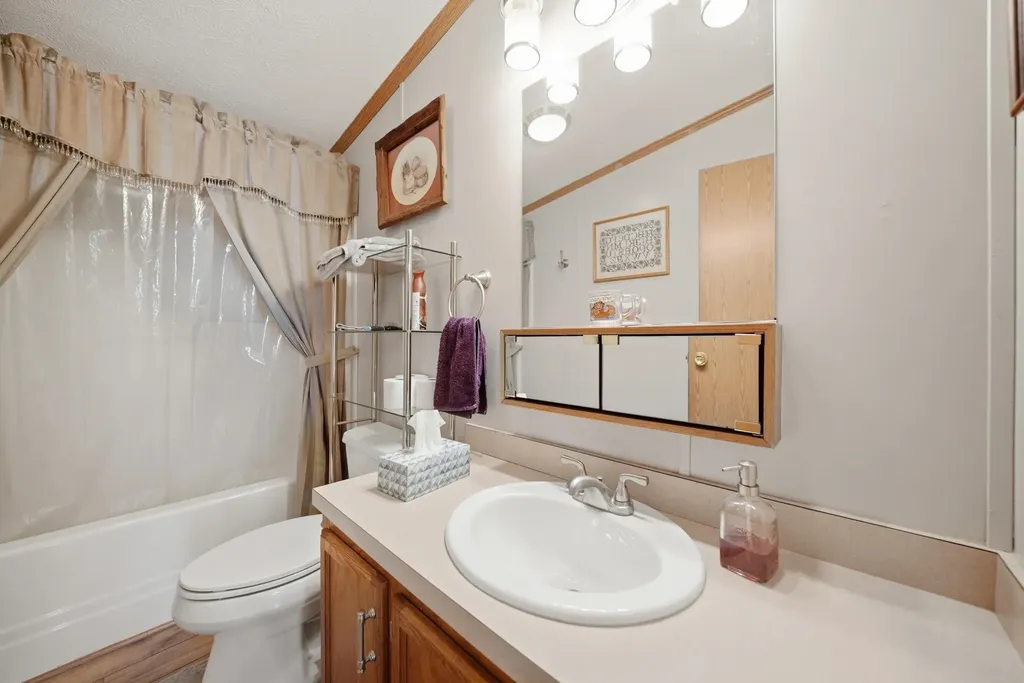 54 Old Ashby Road Greenville NH 03048