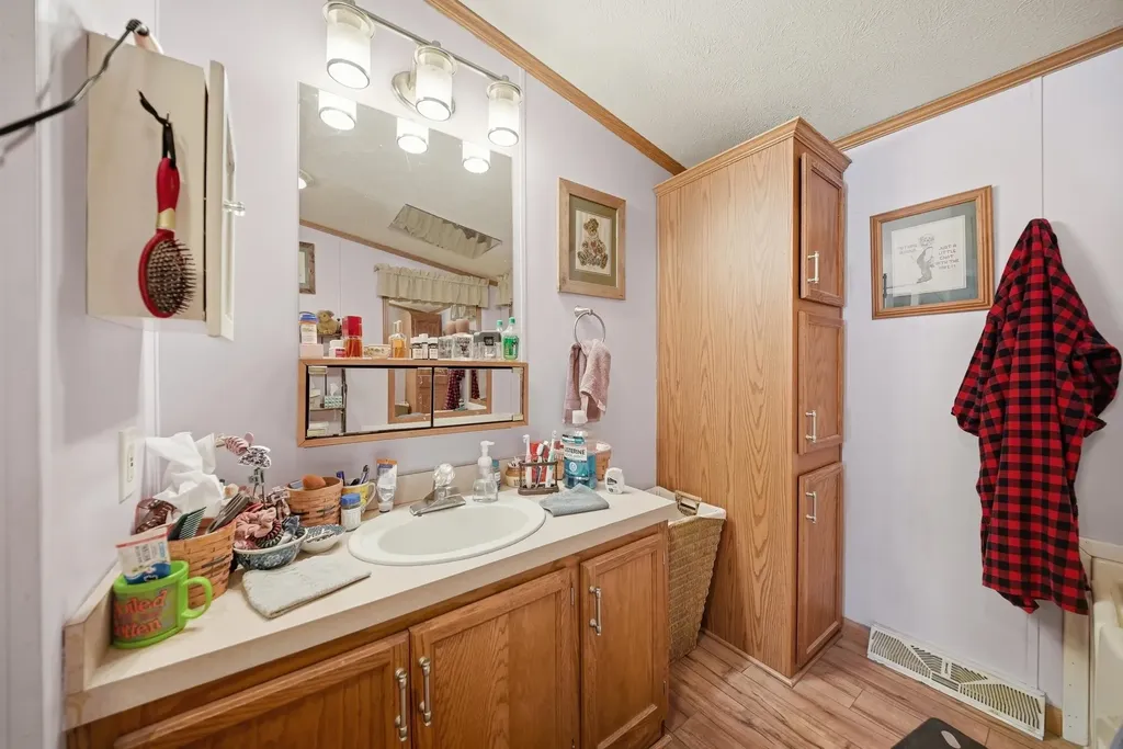 54 Old Ashby Road Greenville NH 03048