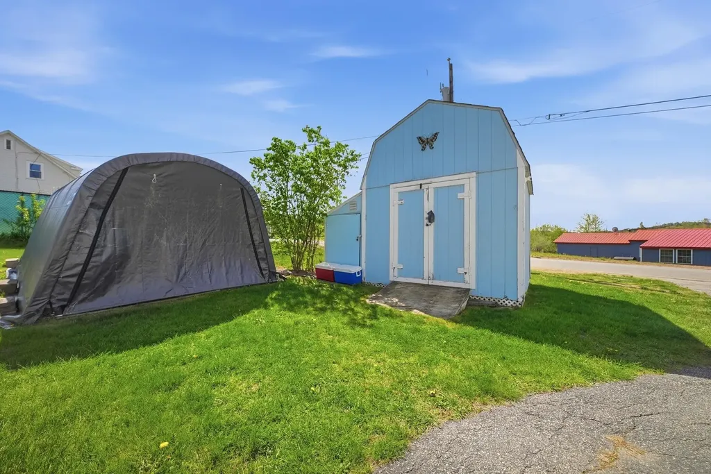54 Old Ashby Road Greenville NH 03048