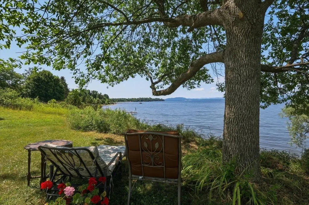 481 Hills Point Road Charlotte VT 05445