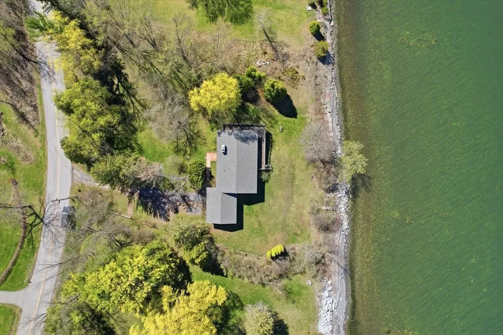 481 Hills Point Road Charlotte VT 05445