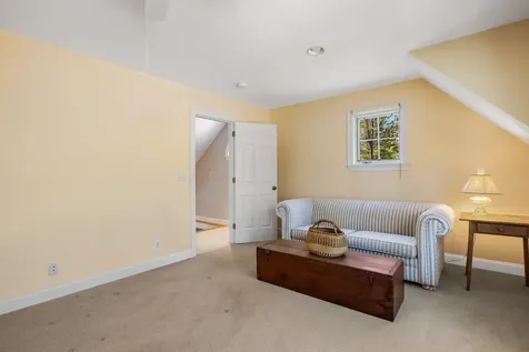 579 Sagamore Avenue Portsmouth NH 03801