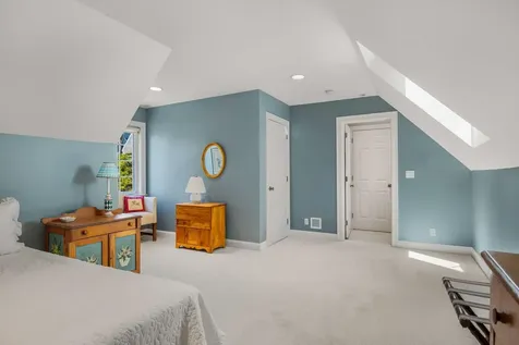 579 Sagamore Avenue Portsmouth NH 03801