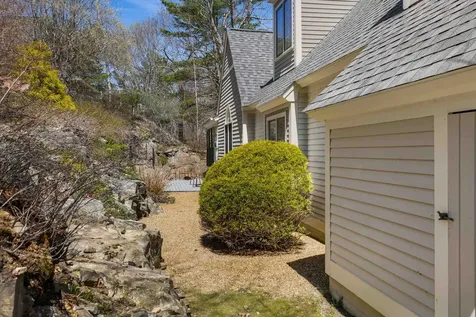 579 Sagamore Avenue Portsmouth NH 03801