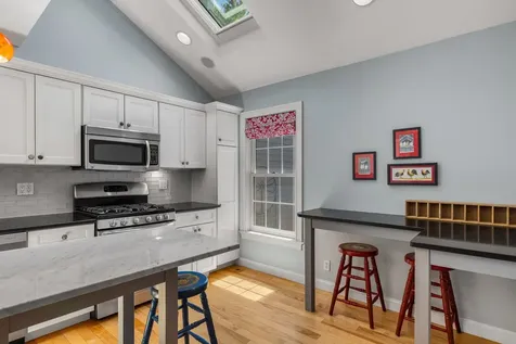 579 Sagamore Avenue Portsmouth NH 03801